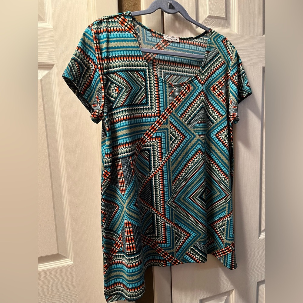 Sweet Charity Geometric Patterned Women's Top